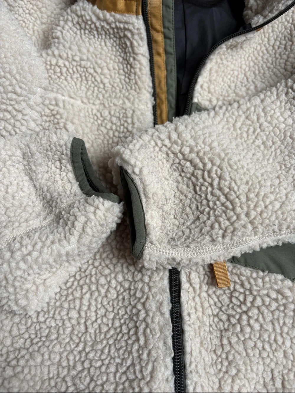Patagonia kids retro-x jacket size S (7-8) - Picture 2 of 7
